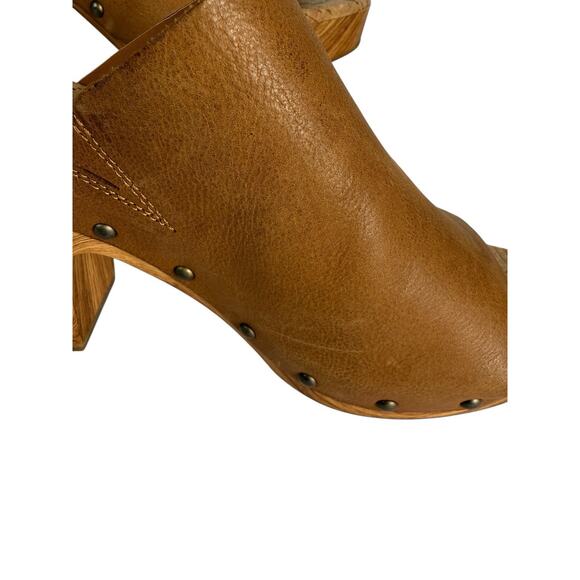 Kork-Ease Brown Leather Sandals - Picture 3 of 10